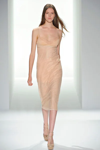 Look 1